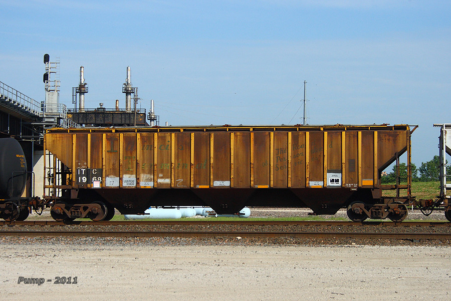 ITC 1968 Covered Hopper Car